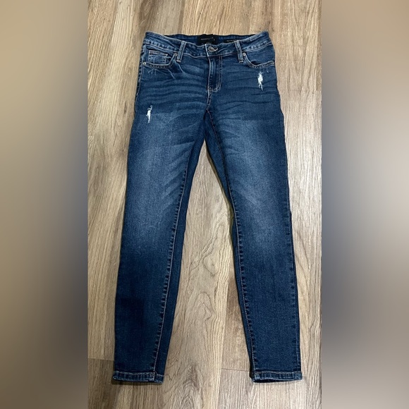 Kendall & Kylie Denim - Kendall & Kylie "The Ultra Babe Skinny" Jeans